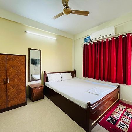Hotel Lovely Star Inn ! Puri Esterno foto